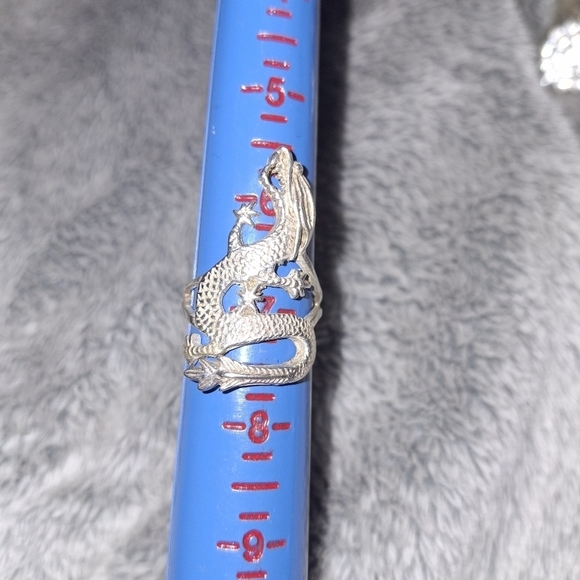 Vintage Dragon Ring - Picture 4 of 4